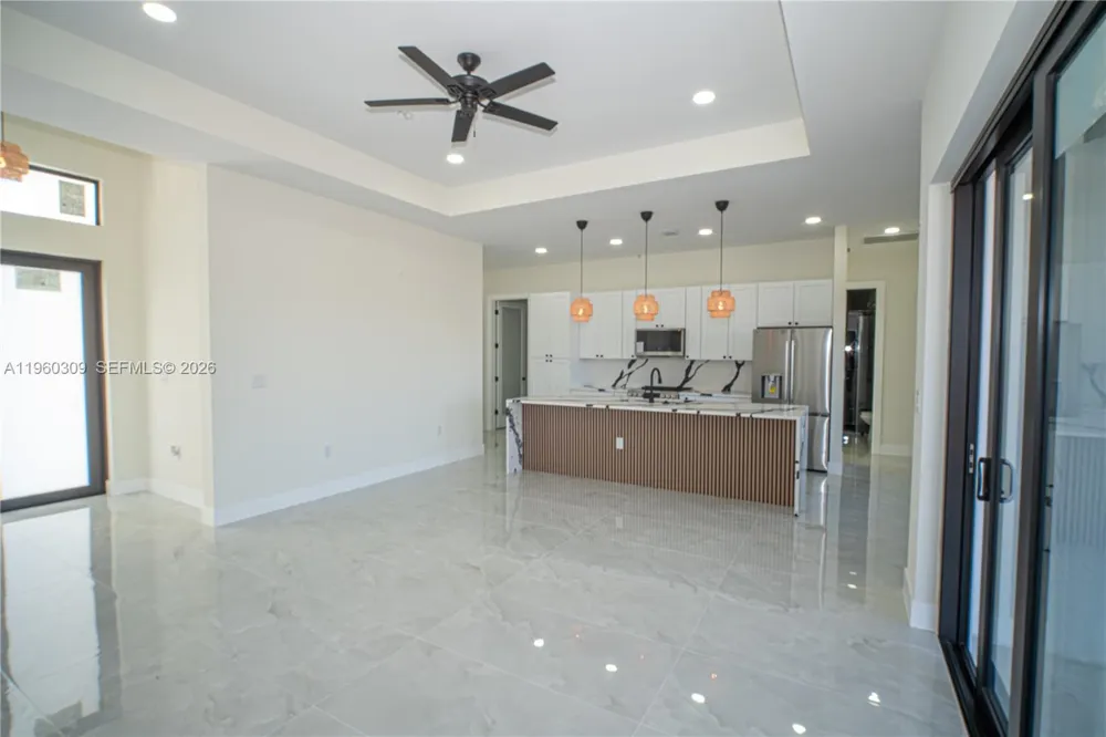 2903 17th St Lehigh Acres, FL 33972