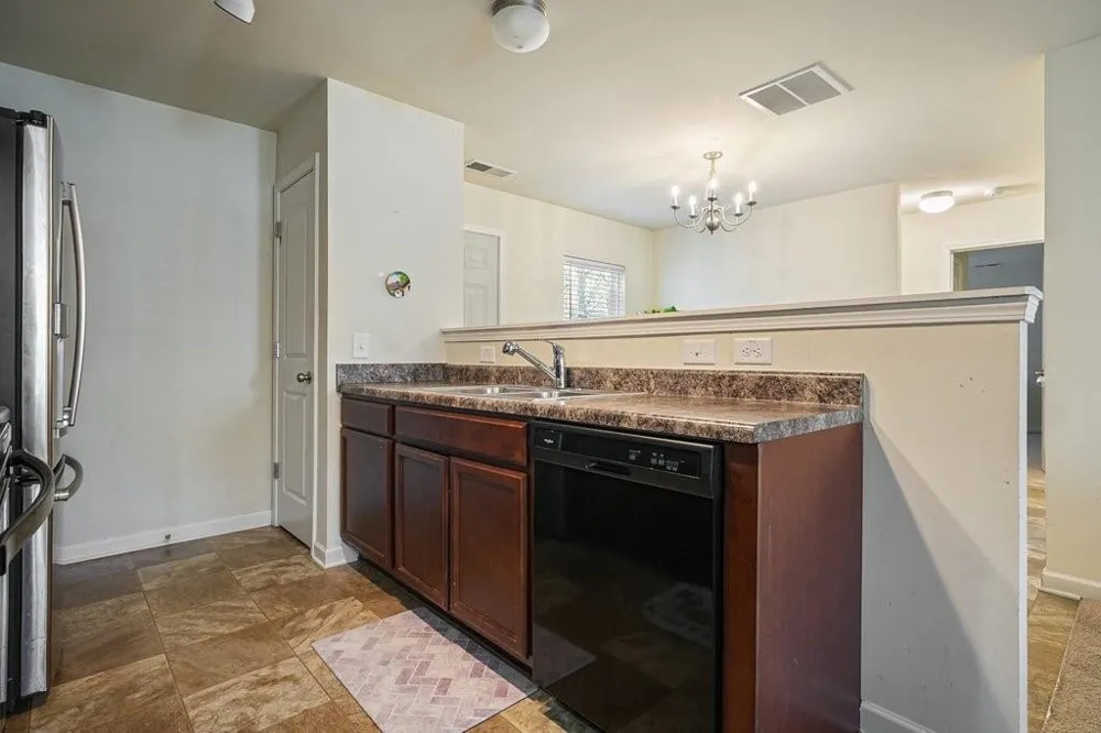 18 Oxford Lane Kingston, GA 30145