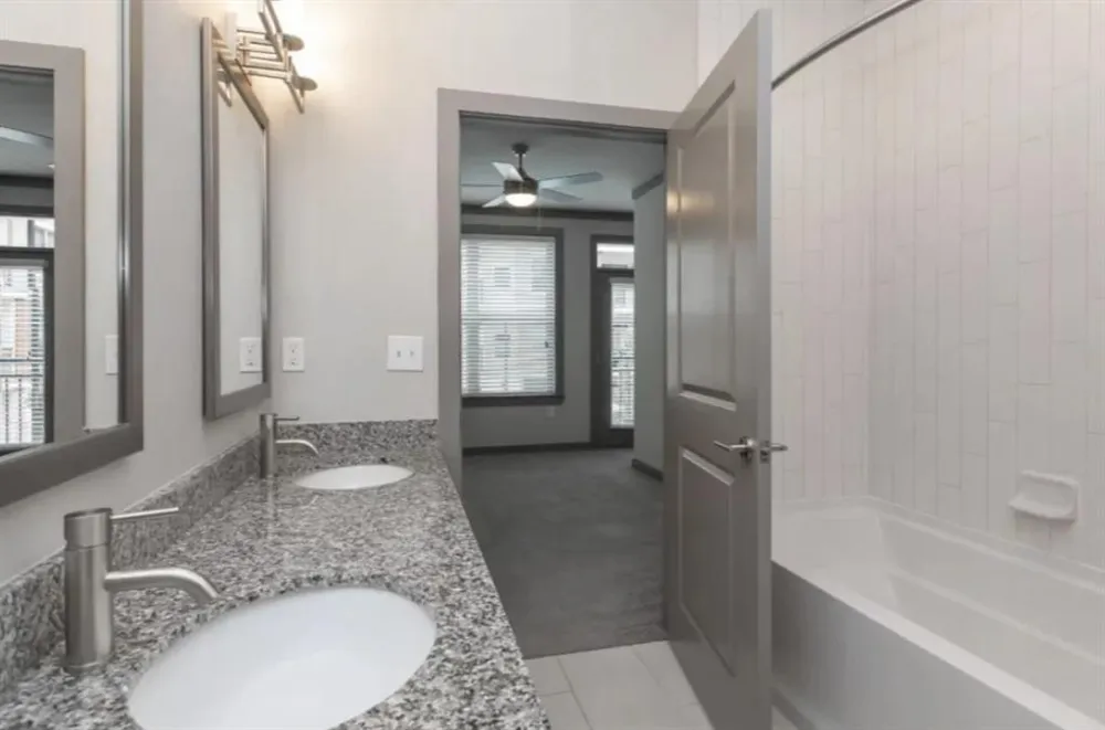 185 Cliftwood Drive NE #411 Sandy Springs, GA 30328