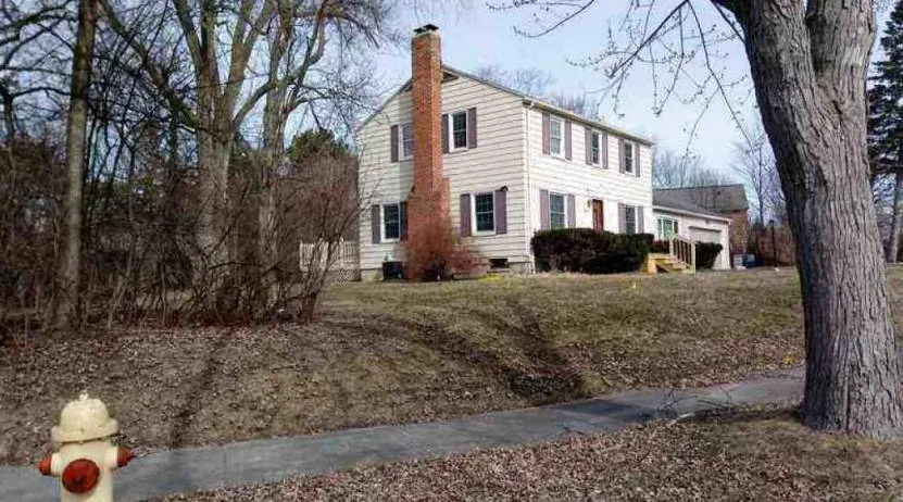 1820 Chelsea Cir Flint, MI 48503