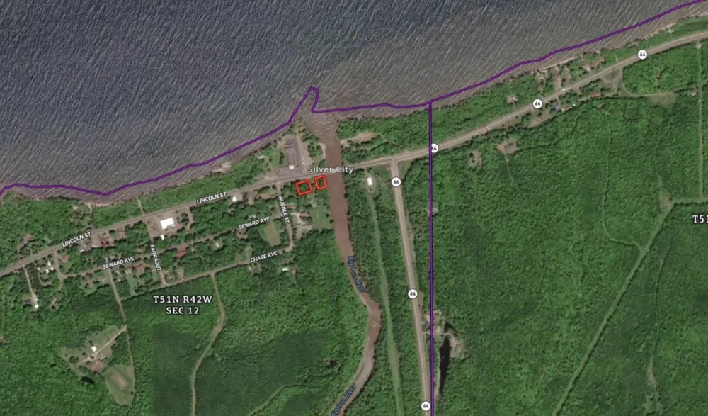 213 Beaser St Ontonagon, MI 49953