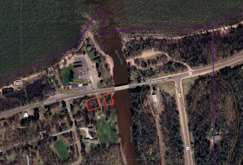 213 Beaser St Ontonagon, MI 49953
