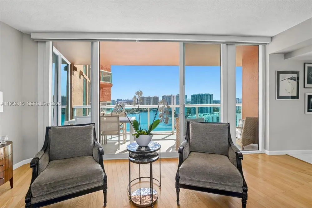 3370 Hidden Bay Dr #2715 Aventura, FL 33180