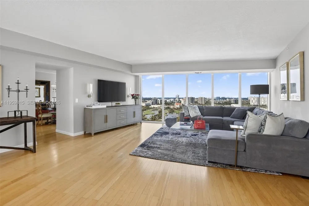 3370 Hidden Bay Dr #2715 Aventura, FL 33180