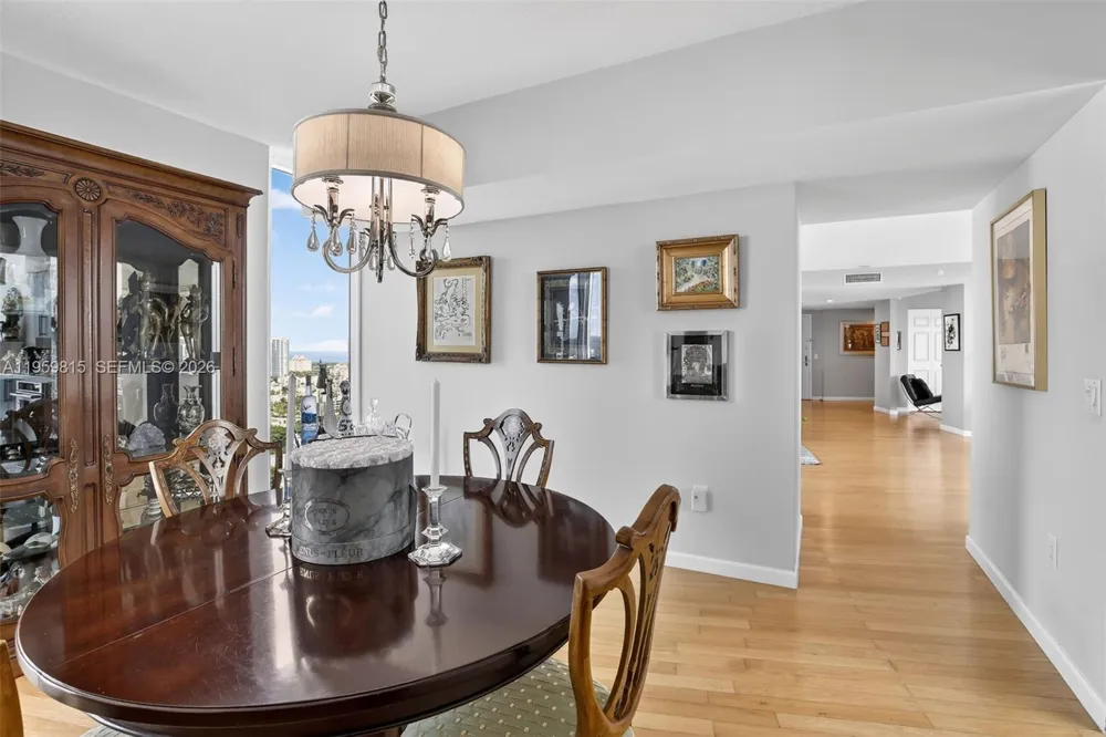 3370 Hidden Bay Dr #2715 Aventura, FL 33180