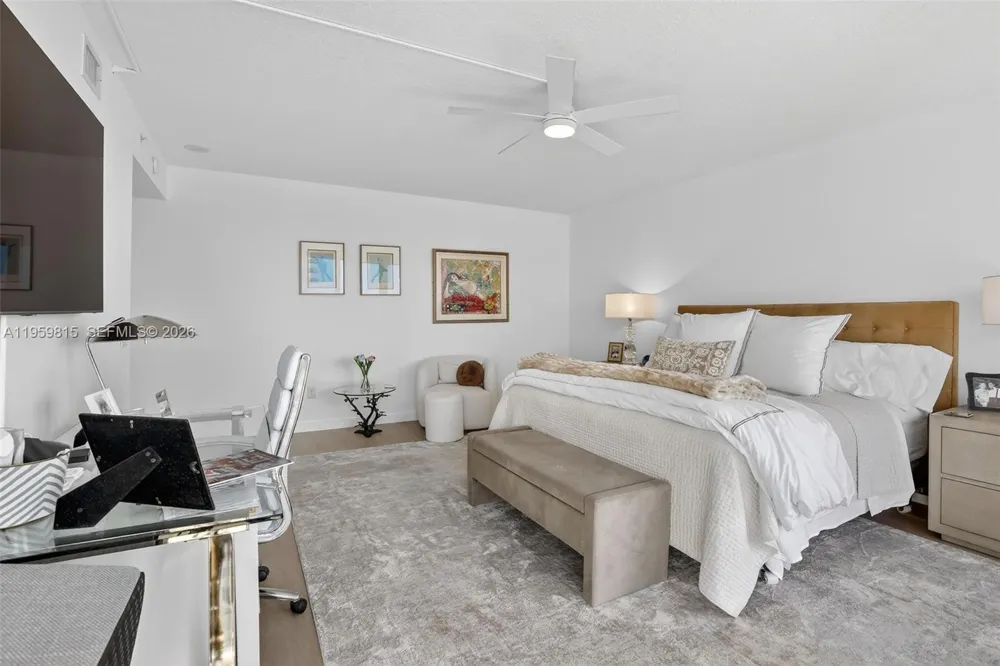 3370 Hidden Bay Dr #2715 Aventura, FL 33180