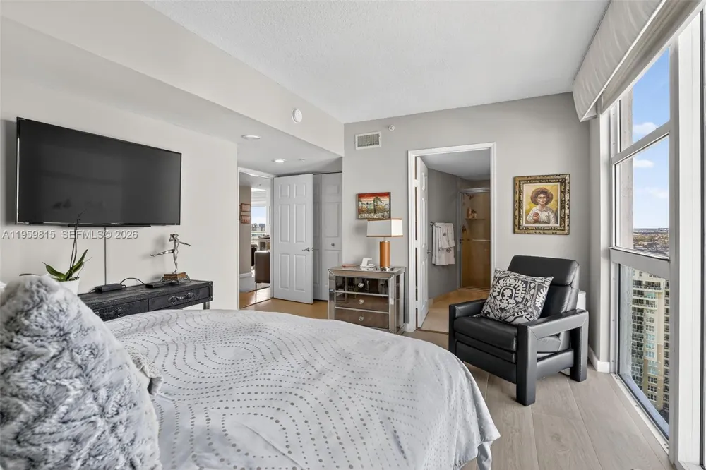 3370 Hidden Bay Dr #2715 Aventura, FL 33180