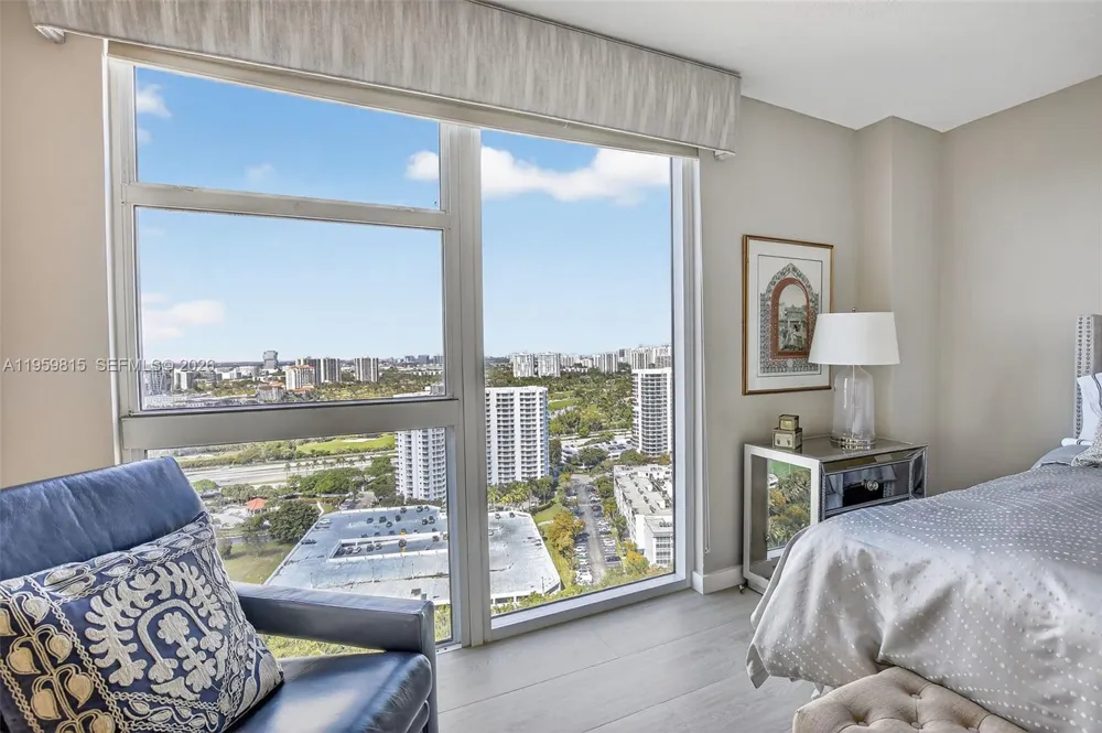3370 Hidden Bay Dr #2715 Aventura, FL 33180