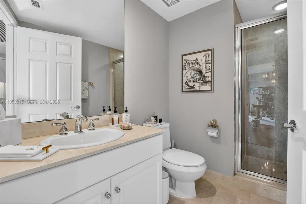 3370 Hidden Bay Dr #2715 Aventura, FL 33180