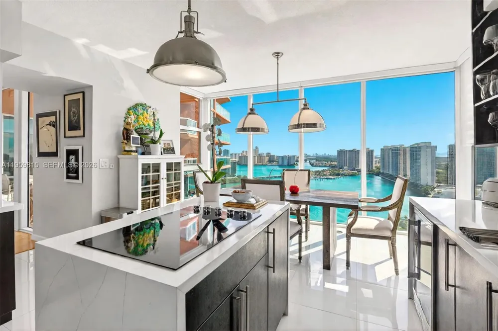 3370 Hidden Bay Dr #2715 Aventura, FL 33180
