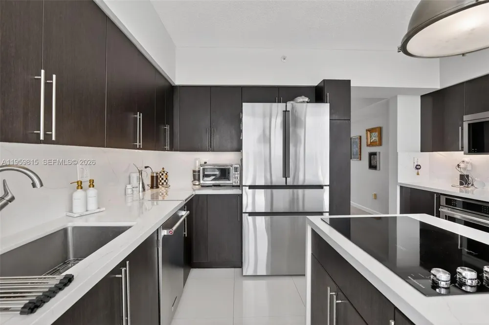 3370 Hidden Bay Dr #2715 Aventura, FL 33180