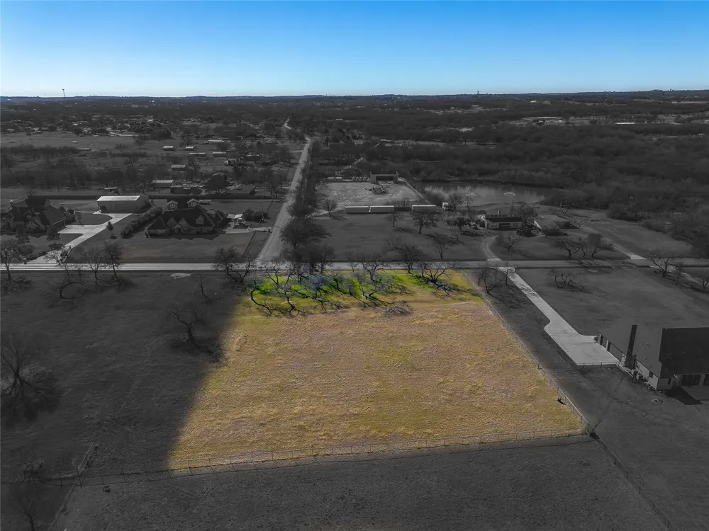 570 W County Road 714 Burleson, TX 76028