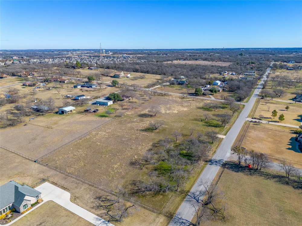 570 W County Road 714 Burleson, TX 76028