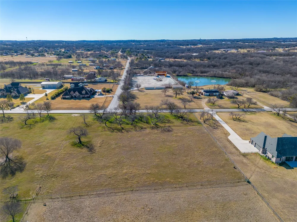 570 W County Road 714 Burleson, TX 76028