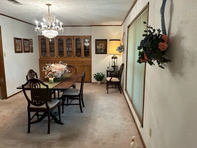 102 E Crockett Street De Kalb, TX 75559