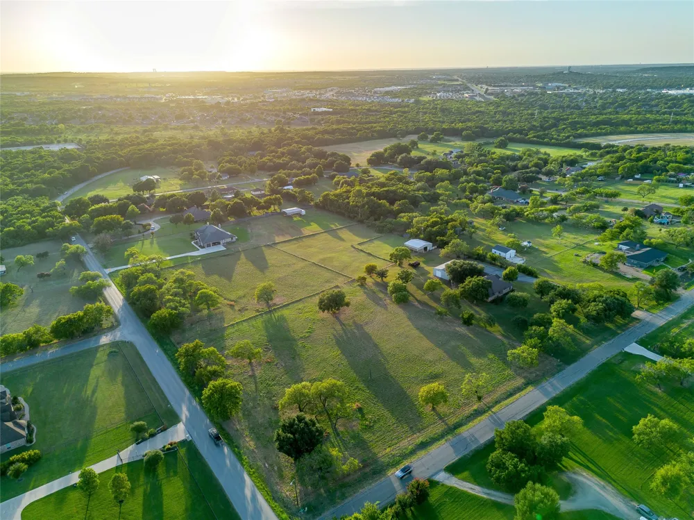 510 W County Road 714 Burleson, TX 76028