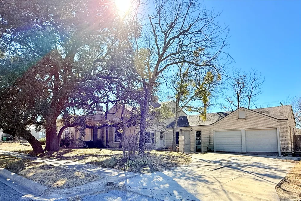 720 E Leslie Street Hamilton, TX 76531
