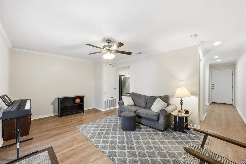 600 Bagby Avenue #7D Waco, TX 76706
