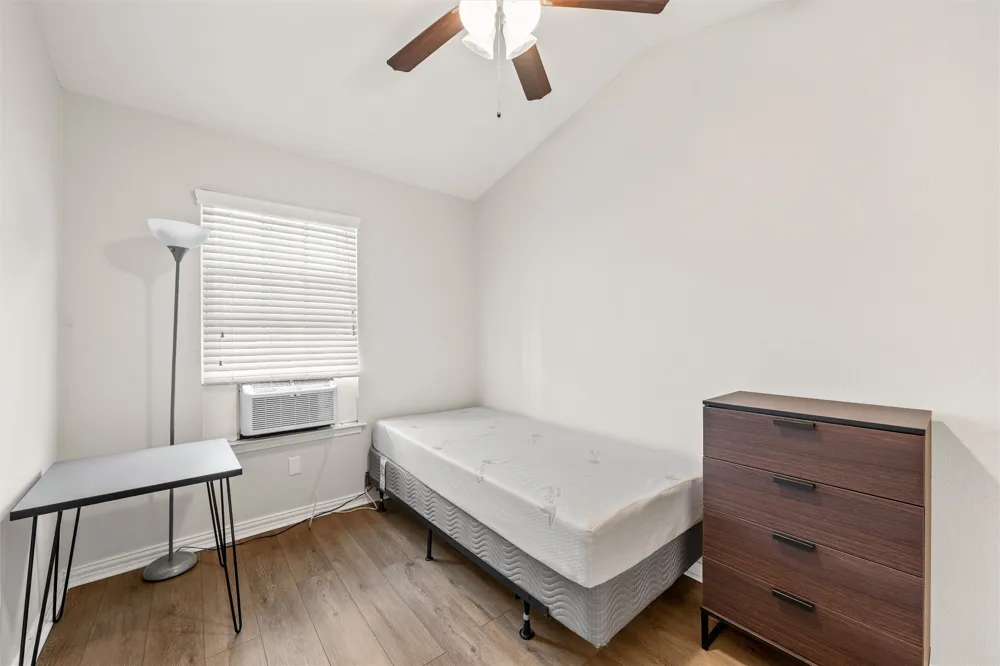600 Bagby Avenue #7D Waco, TX 76706