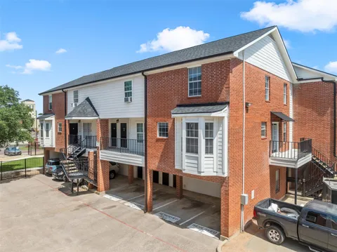 600 Bagby Avenue #7D