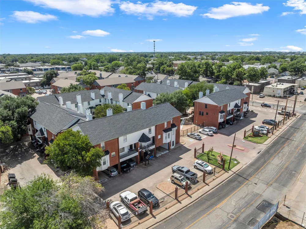 600 Bagby Avenue #7D Waco, TX 76706