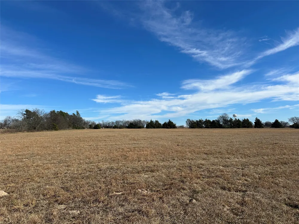 Farm Market 1567 Como, TX 75431