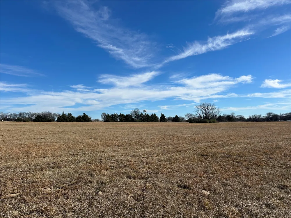 Farm Market 1567 Como, TX 75431