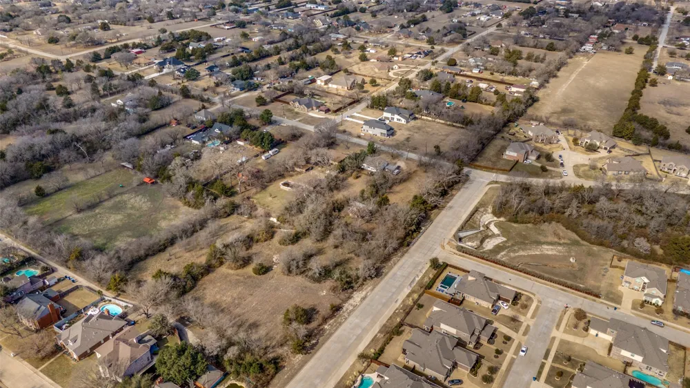 1000 Silver Creek Drive DeSoto, TX 75115
