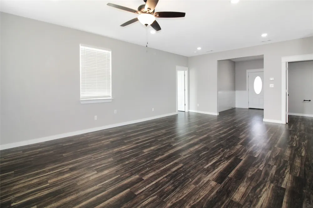7817 County Road 4076 Scurry, TX 75158