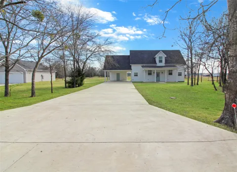 7817 County Road 4076