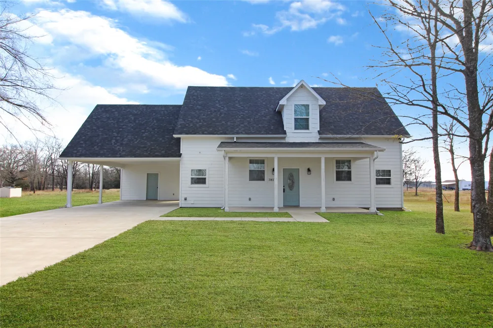 7817 County Road 4076 Scurry, TX 75158