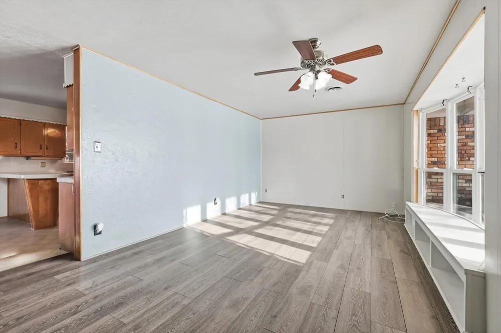 107 7th Street Krum, TX 76249