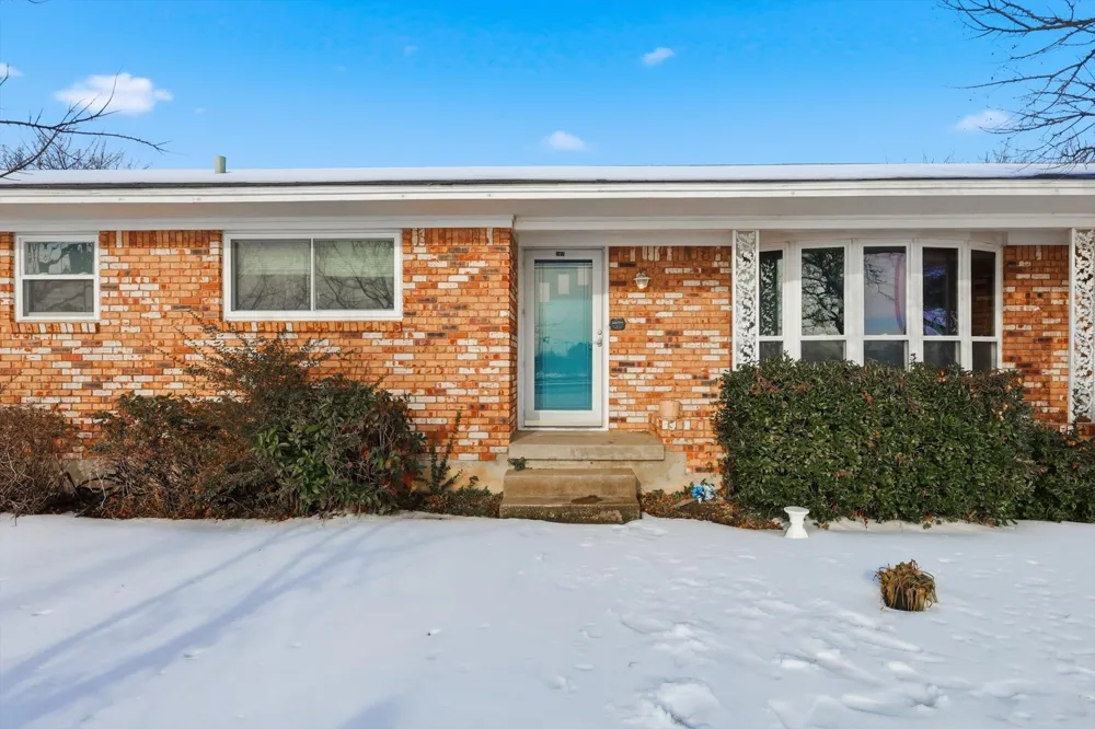 107 7th Street Krum, TX 76249