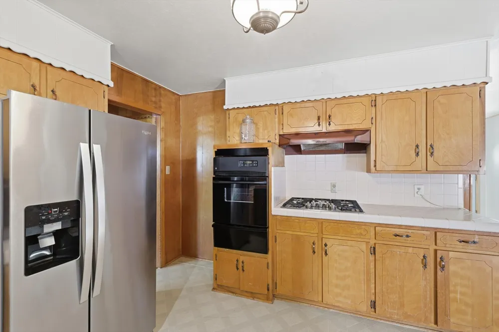 107 7th Street Krum, TX 76249
