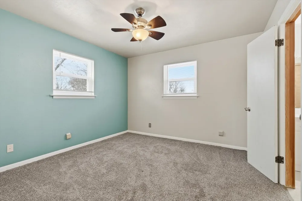 107 7th Street Krum, TX 76249