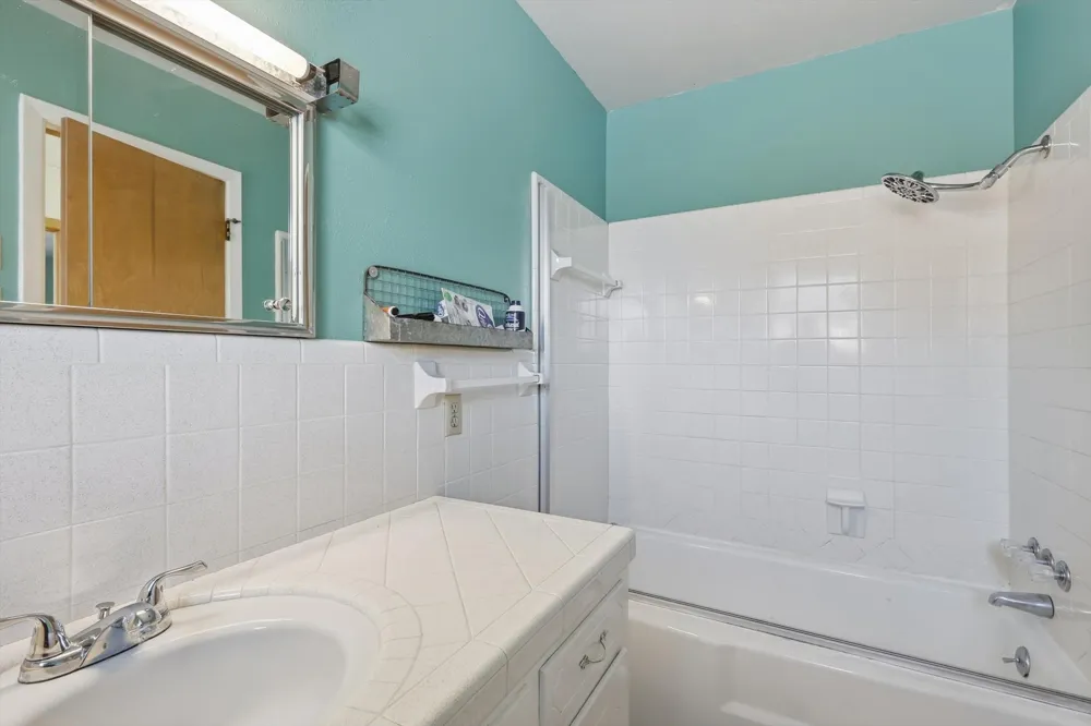 107 7th Street Krum, TX 76249
