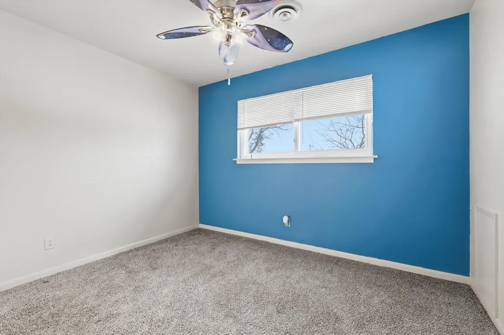 107 7th Street Krum, TX 76249