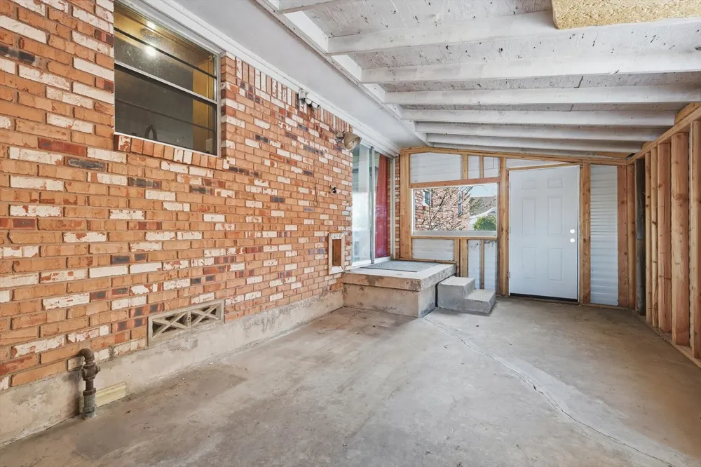 107 7th Street Krum, TX 76249