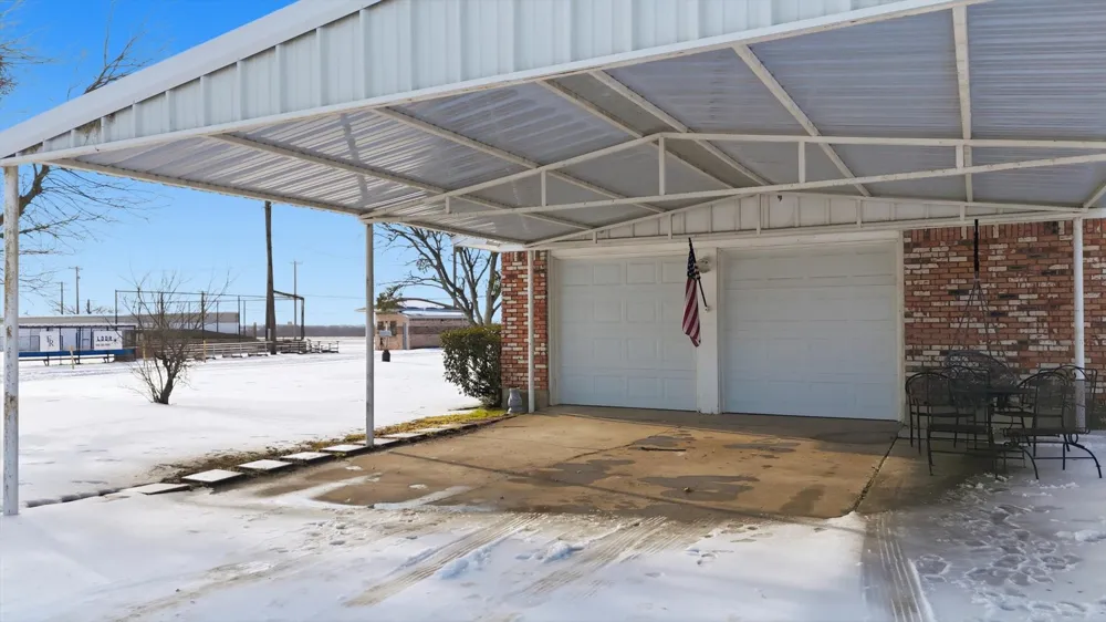 107 7th Street Krum, TX 76249