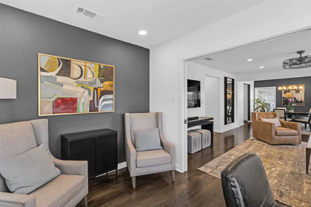 8723 Glencrest Lane Dallas, TX 75209