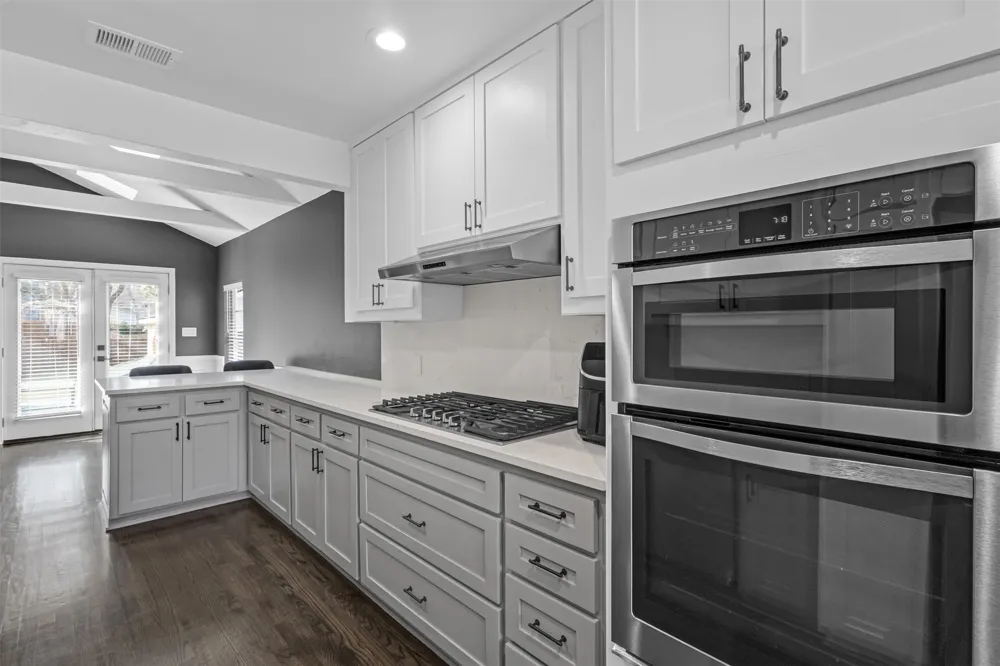 8723 Glencrest Lane Dallas, TX 75209