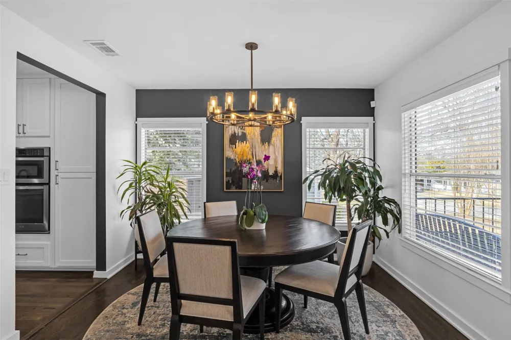 8723 Glencrest Lane Dallas, TX 75209