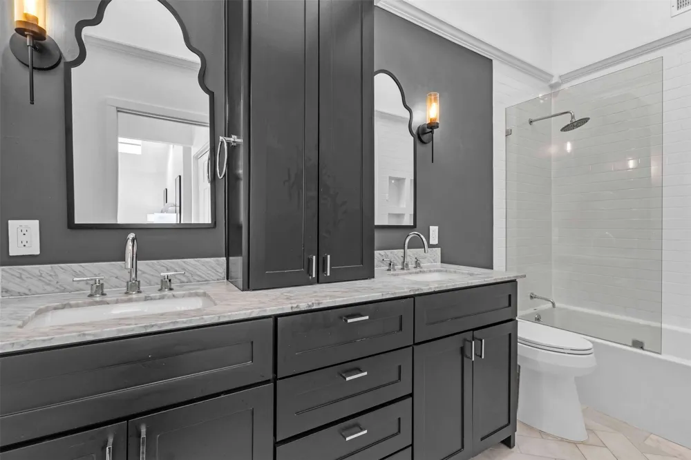 8723 Glencrest Lane Dallas, TX 75209