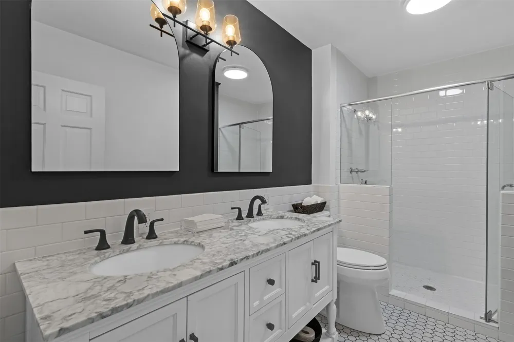 8723 Glencrest Lane Dallas, TX 75209