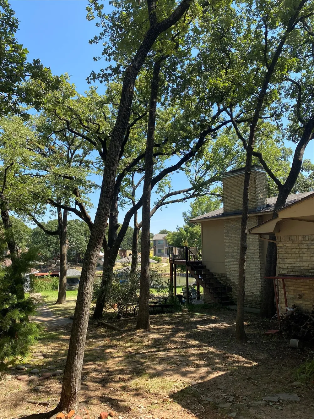 207 Kiowa Drive W Lake Kiowa, TX 76240