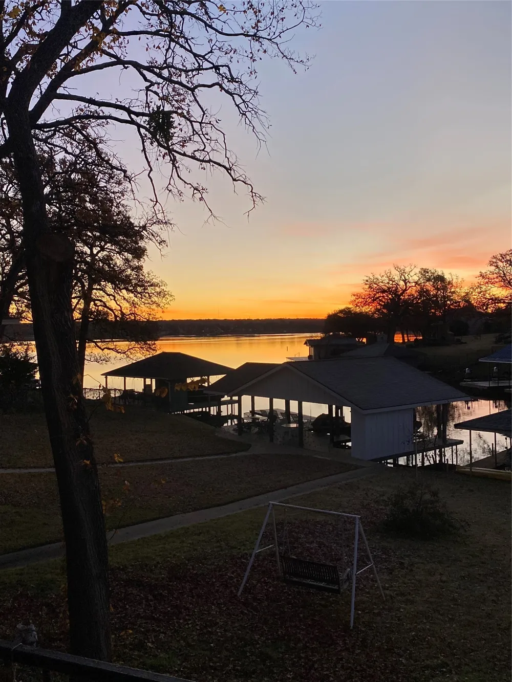 207 Kiowa Drive W Lake Kiowa, TX 76240