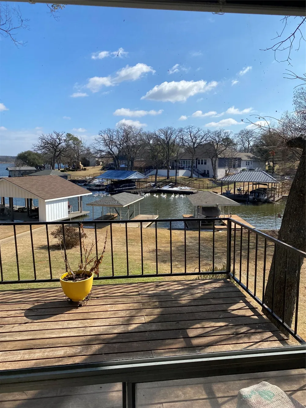207 Kiowa Drive W Lake Kiowa, TX 76240