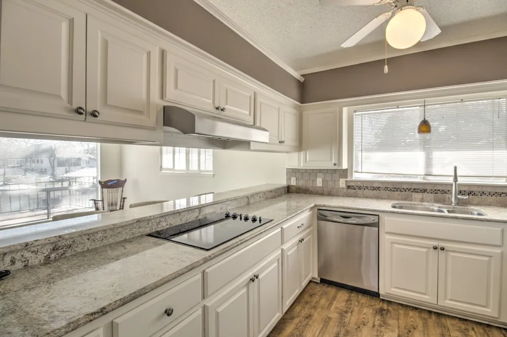 207 Kiowa Drive W Lake Kiowa, TX 76240
