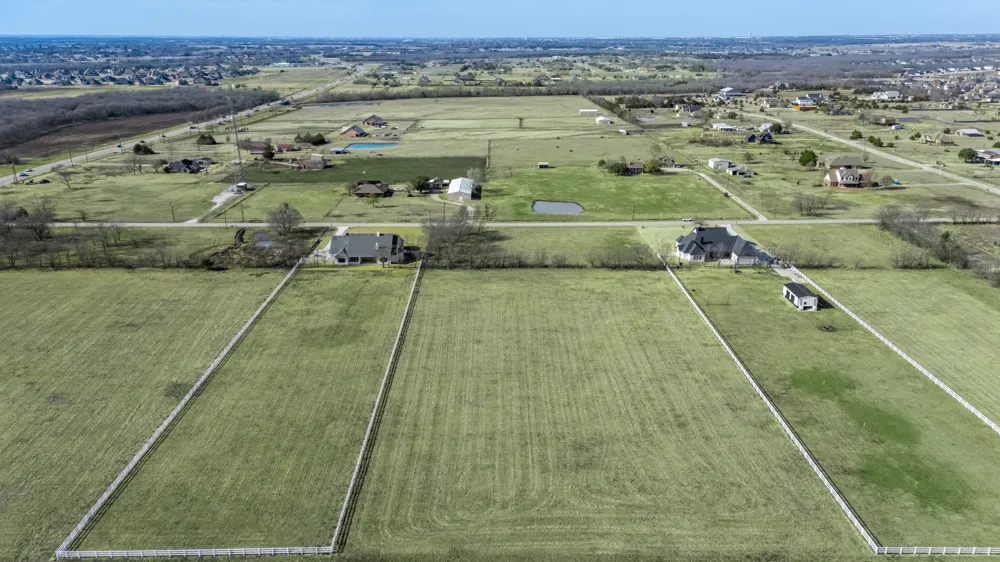 249 League Road McLendon Chisholm, TX 75032