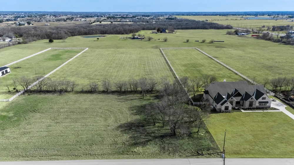 249 League Road McLendon Chisholm, TX 75032